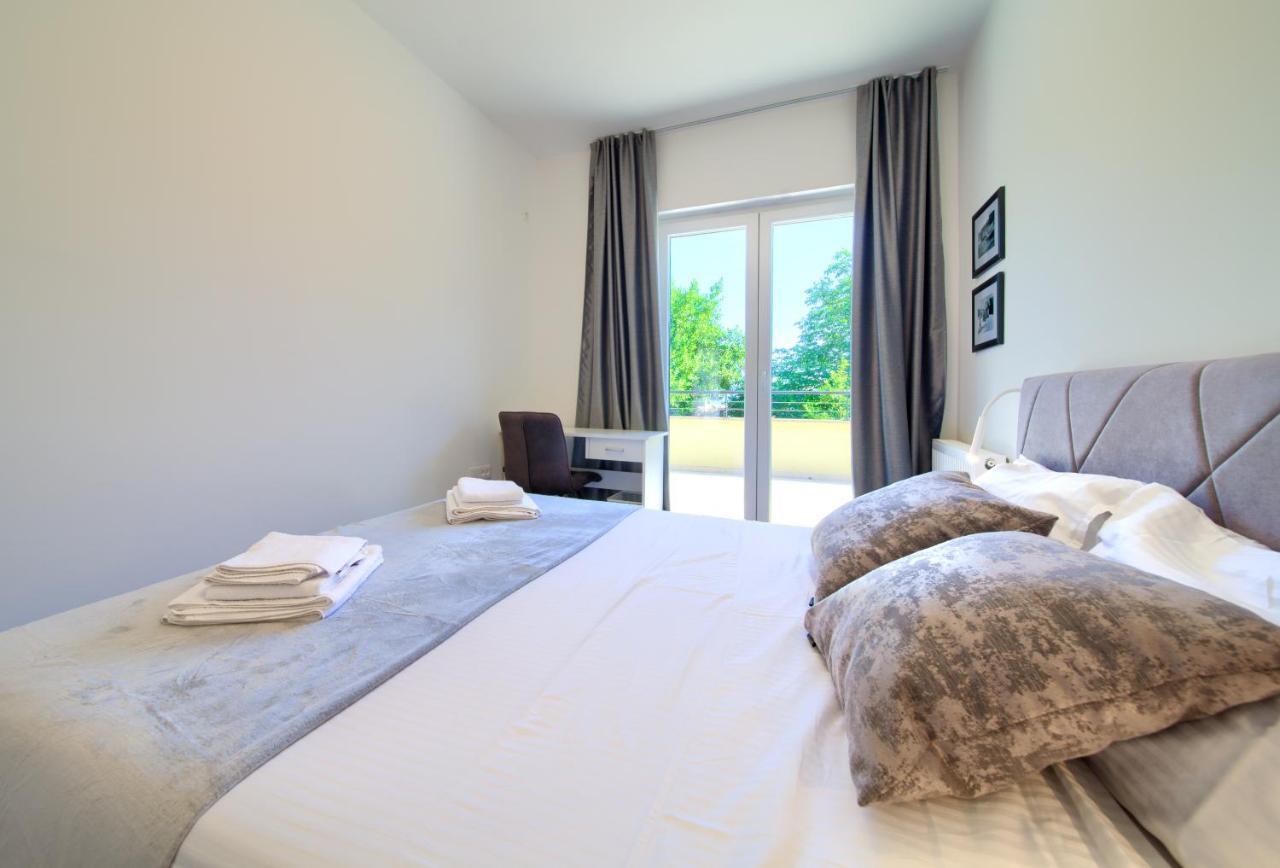 Tramonto Apartment Кърк Екстериор снимка
