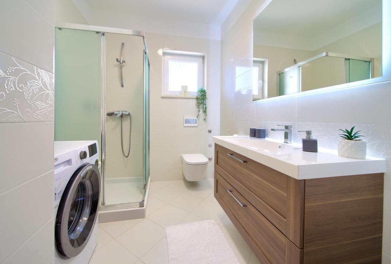 Tramonto Apartment Кърк Екстериор снимка